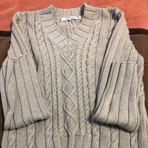 Wainscot sweater